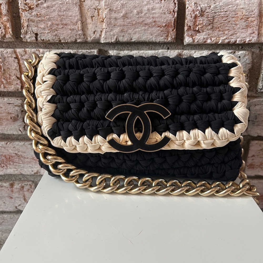 CHANEL Black and Cream Woven Crossbody Bag